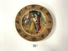 A BESWICK WALL PLATE WITH RELIEF SCENE DEPICTING ROMEO AND JULIET, 31.5CMS