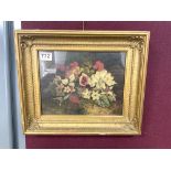 A STILL LIFE OIL OF FLOWERS IN GILTWOOD FRAME, 28 X 22CMS