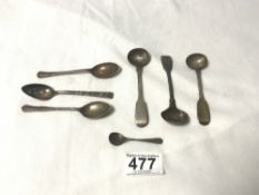 SEVEN HALLMARKED SILVER SPOONS, MUSTARD, SALT, AND TEASPOONS