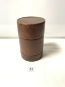 A VINTAGE CYLINDRICAL LEATHER CONTAINER PROBABLY FOR AN ITEM OF SILVER MADE BY BLACK STARR AND FROST