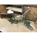 A VINTAGE RALIEGH GIRLS BICYCLE