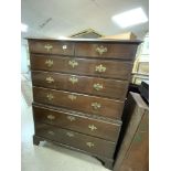 A GEORGIAN OAK CHEST ON CHEST OF SEVEN DRAWERS, 114 X 146CMS