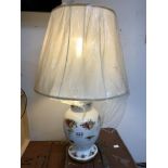 A ROYAL ALBERT OLD COUNTRY ROSES TABLE LAMP