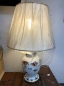 A ROYAL ALBERT OLD COUNTRY ROSES TABLE LAMP