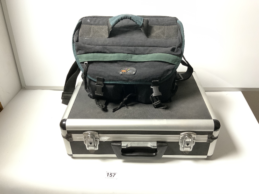 A TAMASHI CAMERA AND EQUIPMENT IN A FITTED CASE, AND A CANON VIDEO CAMERA IN CASE - Image 5 of 5