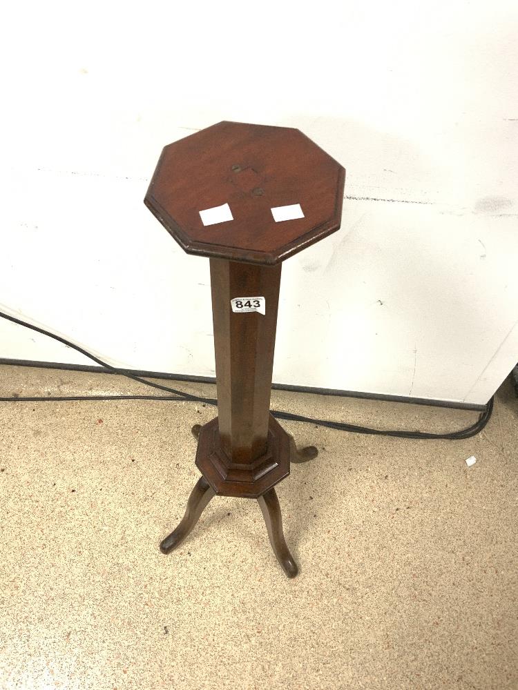A MAHOGANY PLANT STAND, 90CMS - Image 3 of 3