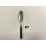 GEORGE III HALLMARKED SILVER BUTTER KNIFE WITH ENGRAVED BLADE 18.5CMS