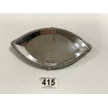 IRISH HALLMARKED SILVER LOZENGE-SHAPED DISH WITH EMBOSSED BORDER 18CM, 1975 BY JEWELLERY AND METAL