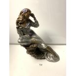 A MODERN AUSTINS SCULPTURE OF A MAIDEN IN FLOWING DRESS, SIGNED ALICE HEATH 46CMS (SOME CHIPS)