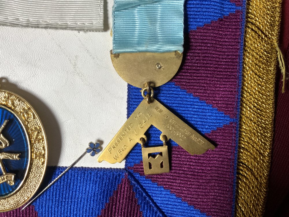 MASONIC APRON AND REGALIA, ALSO SOME MASONIC MEDALS (NONE GOLD OR SILVER) IN A BRIEFCASE - Image 6 of 14