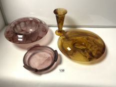 A CLOUDED SMOKED GLASS VASE AND STAND, AND A MAUVE SMOKED GLASS BOWL AND STAND DAVIDSON GLASS