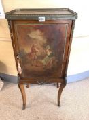 A LATE 19TH CENTURY FRENCH SIDE CABINET WITH A PAINTED SCENE TO THE FRONT, MAN SERENADING A LADY,