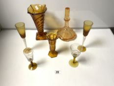 OCTAGONAL AMBER GLASS DECANTER, 26CMS, TWO AMBER GLASS VASES, AND FOUR DRINKING GLASSES