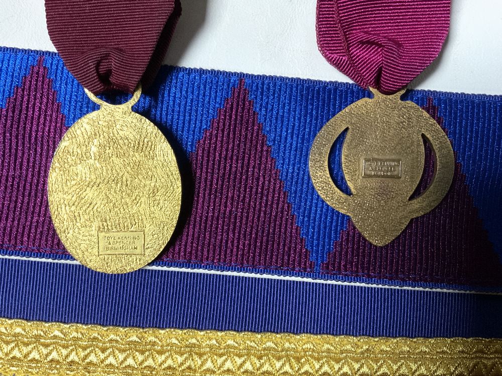 MASONIC APRON AND REGALIA, ALSO SOME MASONIC MEDALS (NONE GOLD OR SILVER) IN A BRIEFCASE - Image 8 of 14