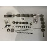 MIXED STERLING SILVER/WHITE METAL ITEMS, BROOCHES/BANGLES, AND MORE