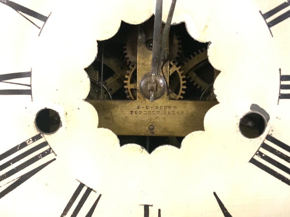 19TH CENTURY MAHOGANY CASED AMERICAN WALL CLOCK WITH WEIGHT DRIVEN MOVEMENT BY J. C BROWN - Image 4 of 5