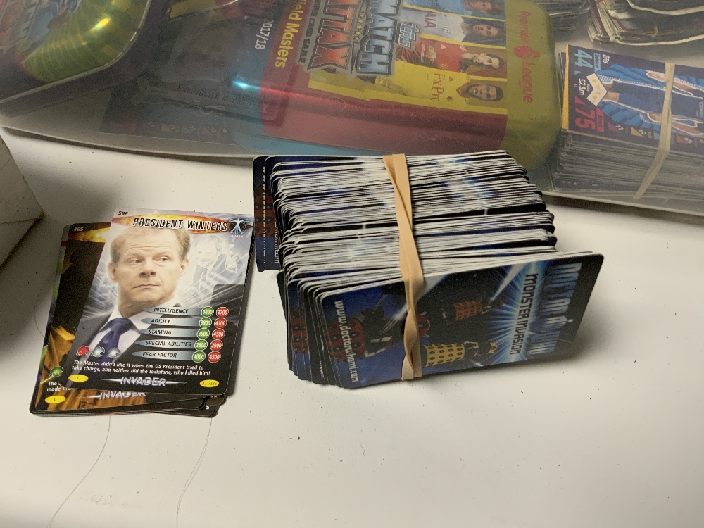 A QUANTITY OF COLLECTORS CARDS INCLUDING - MAINLY FOOTBALL AND SOME WW WRESTLING - Bild 6 aus 7