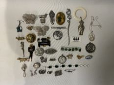MIXED SILVER/WHITE METAL JEWELLERY, BROOCHES, FOB WATCH, AND MORE