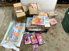 LARGE QUANTITY OF SINDY DOLLS BOXED AND UNBOXED WITH ACCESSORIES & CLOTHES ETC