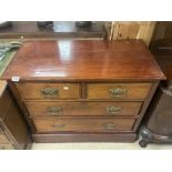 A LATE VICTORIAN WALNUT CHEST OF FOUR DRAWERS WITH PLINTH BASE, 92 X 45 X 80CMS