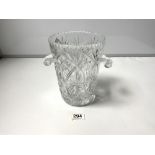 A CUT CRYSTAL GLASS CHAMPAGNE BUCKET, 22 X 17CMS