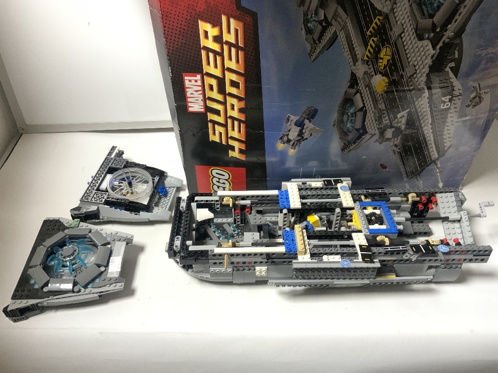 LEGO - MARVEL SUPERHEROES - 76042 - THE SHIELD HELLICARRIER - Image 2 of 3