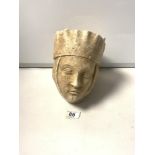 A CARVED 20TH CENTURY STONE HEAD OF A MEDIEVAL LADY, 20CMS