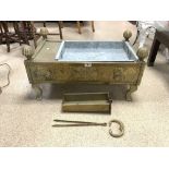 VINTAGE ORNATE BRASS FIRE PIT DECORATED WITH EASTERN INFLUENCES, 75 X 42CMS