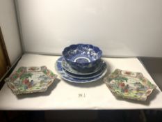 A PAIR OF 20TH CENTURY HEXAGONAL CANTON WALL PLATES - 28CMS, A CHINESE BLUE AND WHITE CHARGER WITH