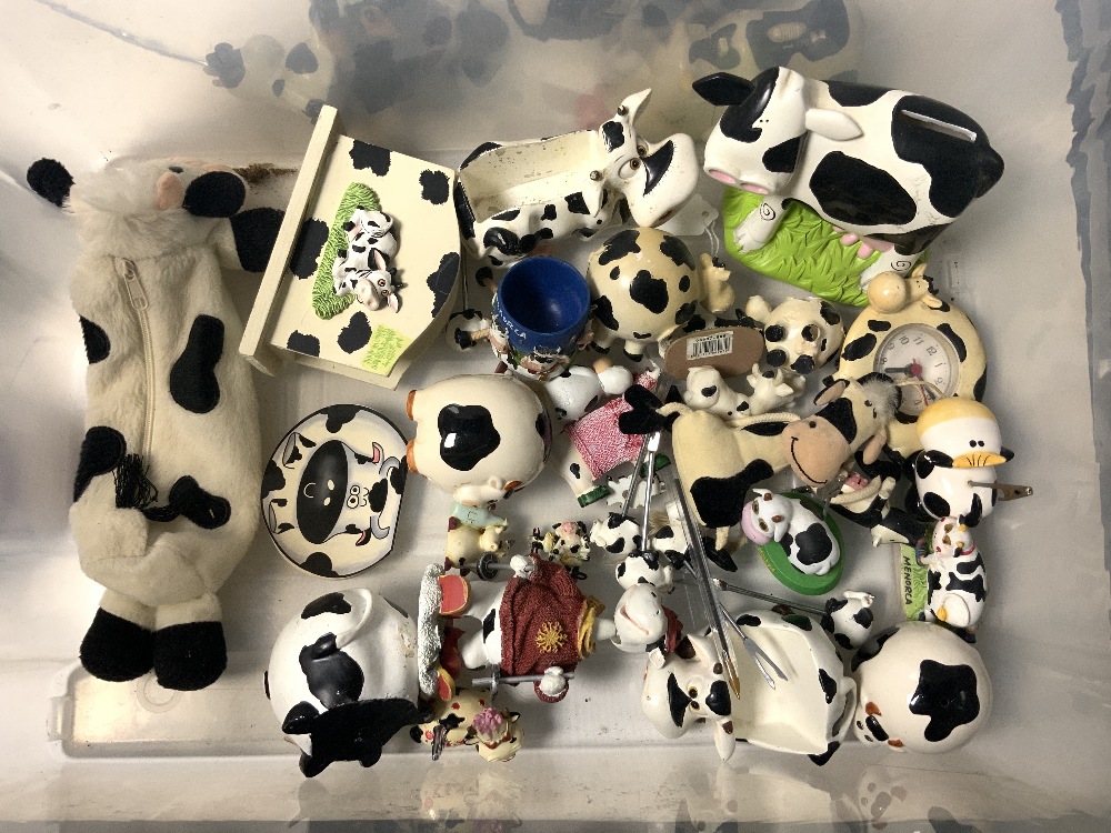 A QUANTITY OF COW RELATED NOVELTY ITEMS - Image 4 of 4