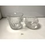 A HEAVY CUT GLASS CHAMPAGNE BUCKET, 21 X 23CMS, WITH A CUT GLASS FRUIT BOWL