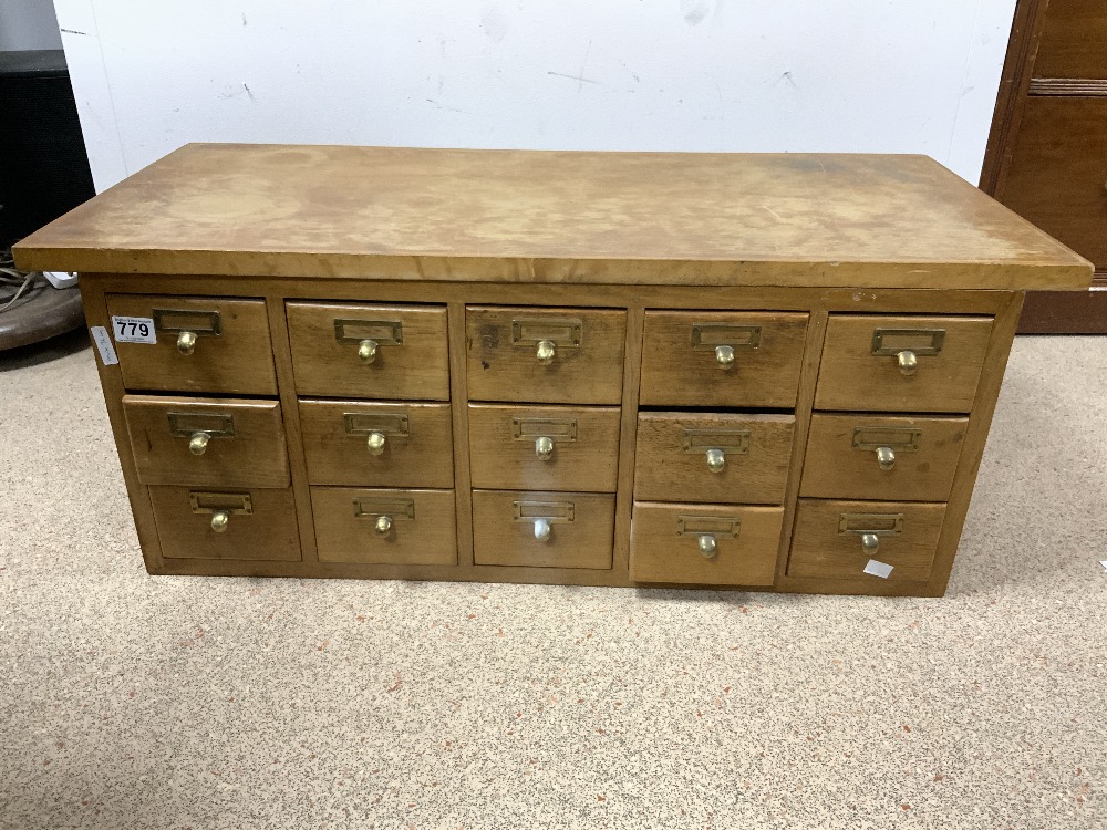 VINTAGE OAK FIFTEEN DRAWER FILING/INDEX CABINET, 94 X 36CMS - Image 4 of 4