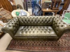 GREEN LEATHER BUTTONED THREE SEAT CHESTERFIELD, 202 X 92CMS