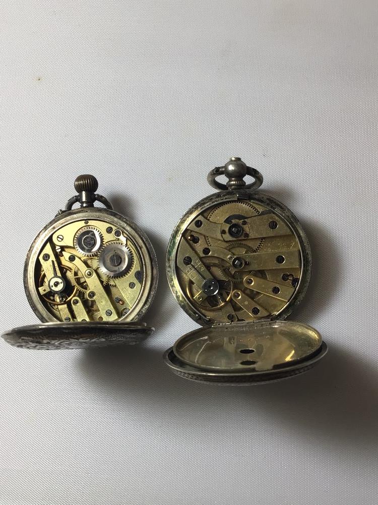 VICTORIAN HALLMARKED SILVER CASED LADIES HUNTER WATCH WITH WALTHAM MOVEMENT AND TWO HALLMARKED - Image 5 of 5