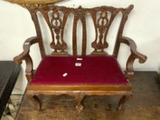 CHIPPENDALE STYLE CARVED MAHOGANY DOLLS CHAIR BACK SETTEE, 66 X 73CMS