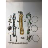MIXED VINTAGE COSTUME/SILVER JEWELLERY