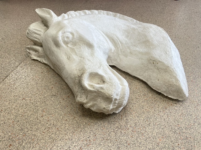 LARGE PLASTER HEAD OF A HORSE 83 CMS (THE GODFATHER) - Image 2 of 4