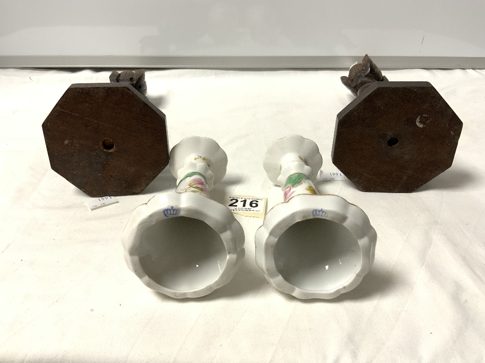 PAIR OF WOODEN OPEN TWIST CANDLESTICKS 22CMS AND A PAIR OF PORCELAIN CANDLESTICKS - Image 3 of 3