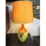 A YELLOW AND ORANGE GLAZED POTTERY TABLE LAMP WITH SHADE BY BJORN WIINBLAD, 86CMS