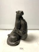 RESIN BRONZE EFFECT MODEL OF TWO OTTERS