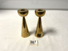 A PAIR OF GLINDE LINE MILLENIUM BRONZE CANDLESTICKS, DESIGN BY ERLING NIELSON, 14CMS