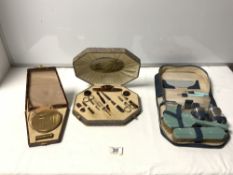 A VINTAGE VOGUE COMPACT AND LIPSTICK SET IN ORIGINAL CASE, AND A FAUX TORTOISESHELL MANICURE SET,