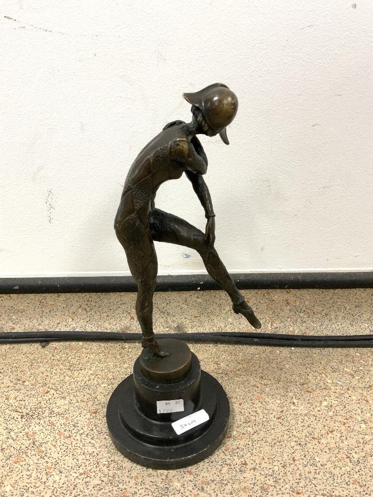 ART DECO STYLE BRONZE FIGURE OF HARLEQUIN AFTER CHIPARUS, 34CMS - Image 2 of 5