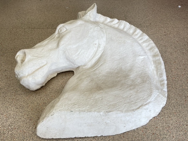 LARGE PLASTER HEAD OF A HORSE 83 CMS (THE GODFATHER) - Image 3 of 4