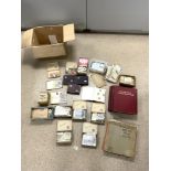 A LARGE QUANTITY OF LOOSE WORLD STAMPS