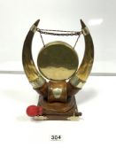 LATE VICTORIAN HORN AND OAK DINNER GONG WITH PLATED MOUNTS