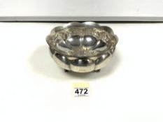 GREEK 925 SILVER BOWL OF LOBED CIRCULAR FORM, RAISED ON THREE CAST FEET, 16.5 CMS, 321 GRAMS, MADE