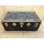 VINTAGE TRAVEL CABIN TRUNK, 90 X 52 X 54CMS