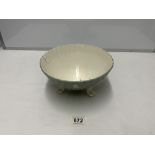 A SPODE FORTUNA SHELL DESIGN FOOTED BOWL, 25 X 13CMS