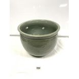 A 20TH-CENTURY CELADON FISH BOWL WITH INCISED FLORAL DECORATION, 34CMS DIAMETER